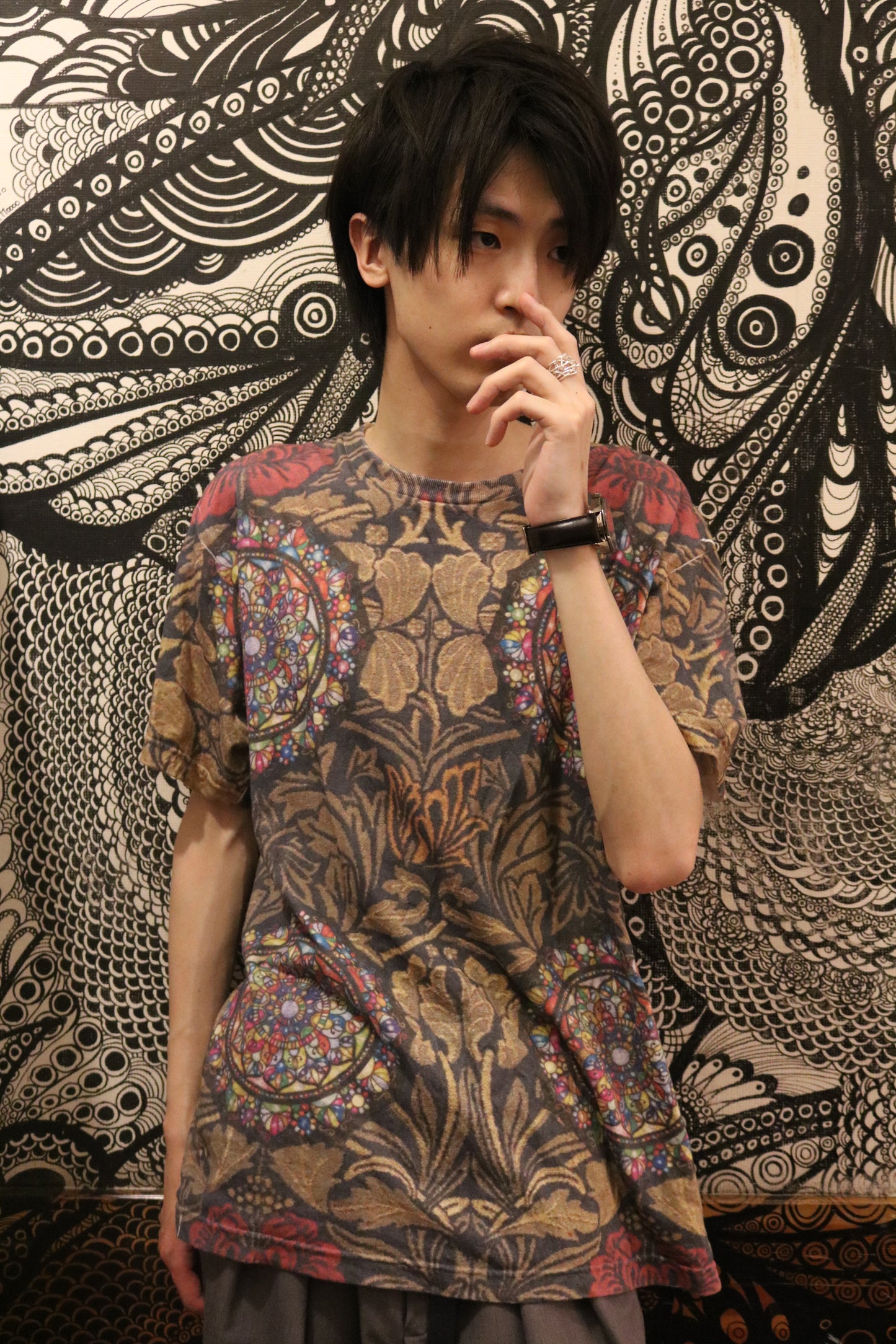存在感を纏うアートTシャツ｜一目惚れデザイン＆高評価レビュー多数