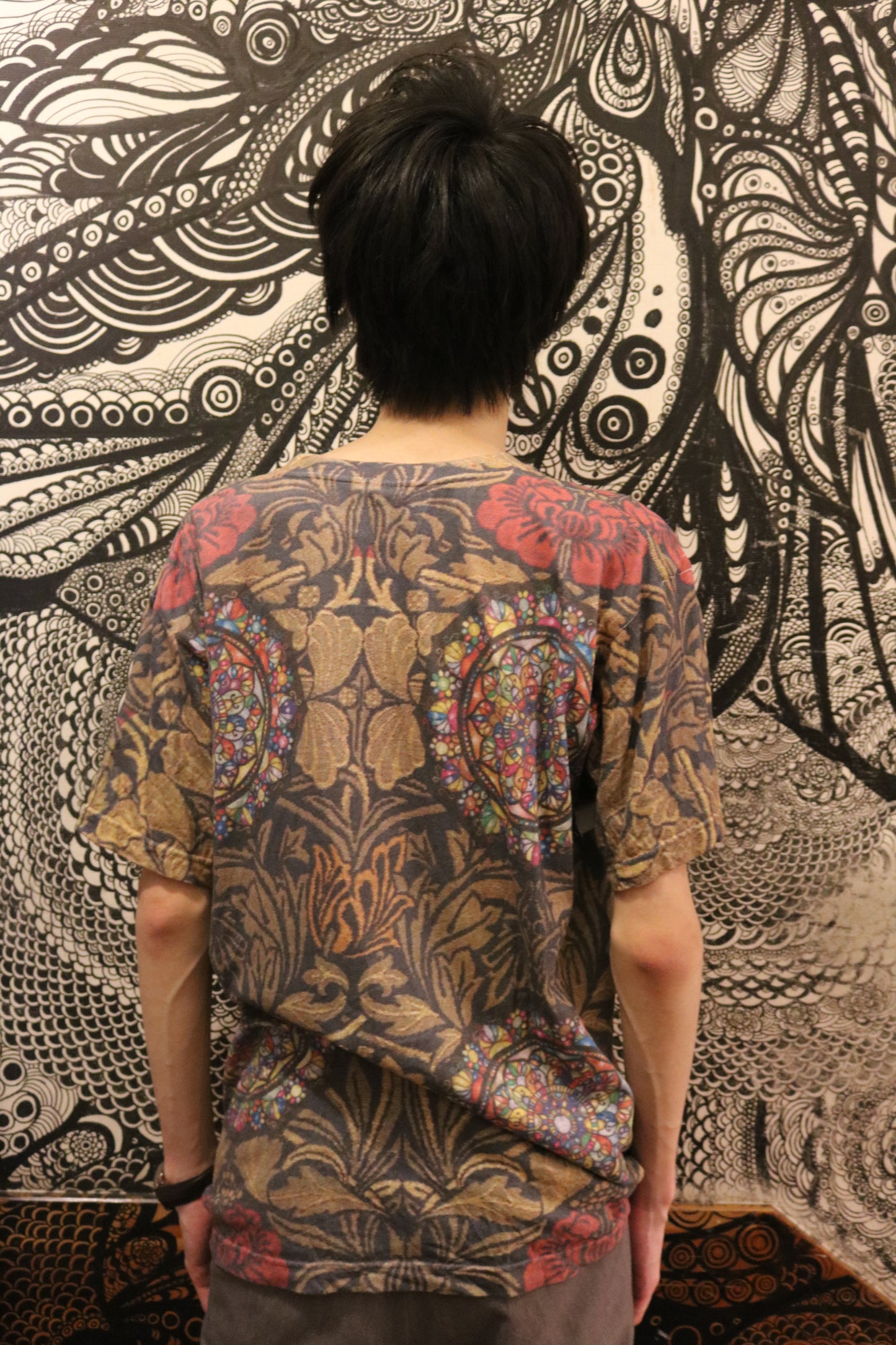 存在感を纏うアートTシャツ｜一目惚れデザイン＆高評価レビュー多数